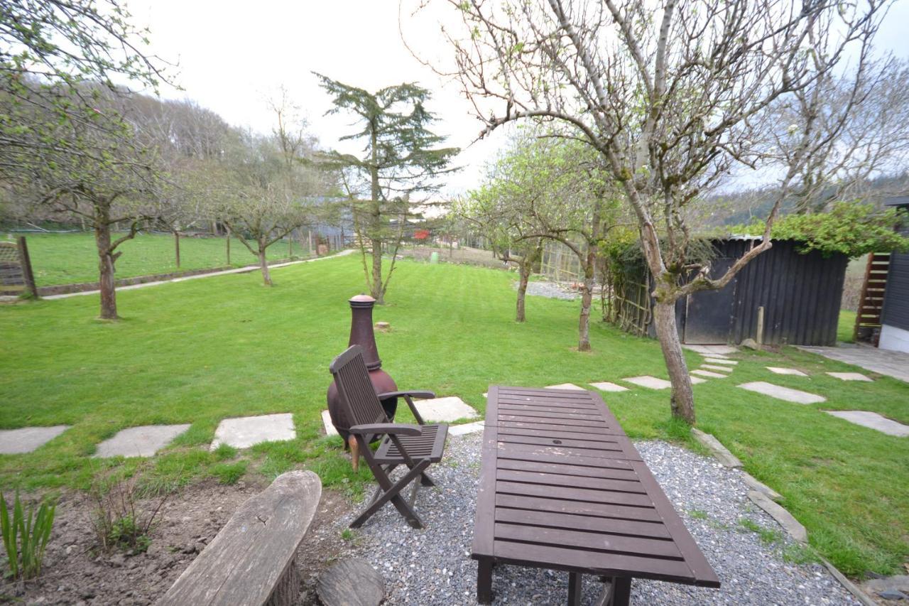 Stunning 2-Bed Cabin In Nantglyn Denbigh Extérieur photo